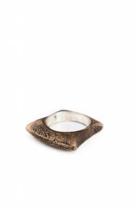 Amy Glenn ROUNDED RECT.RING  bronze