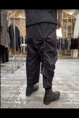 ISO Cropped pants