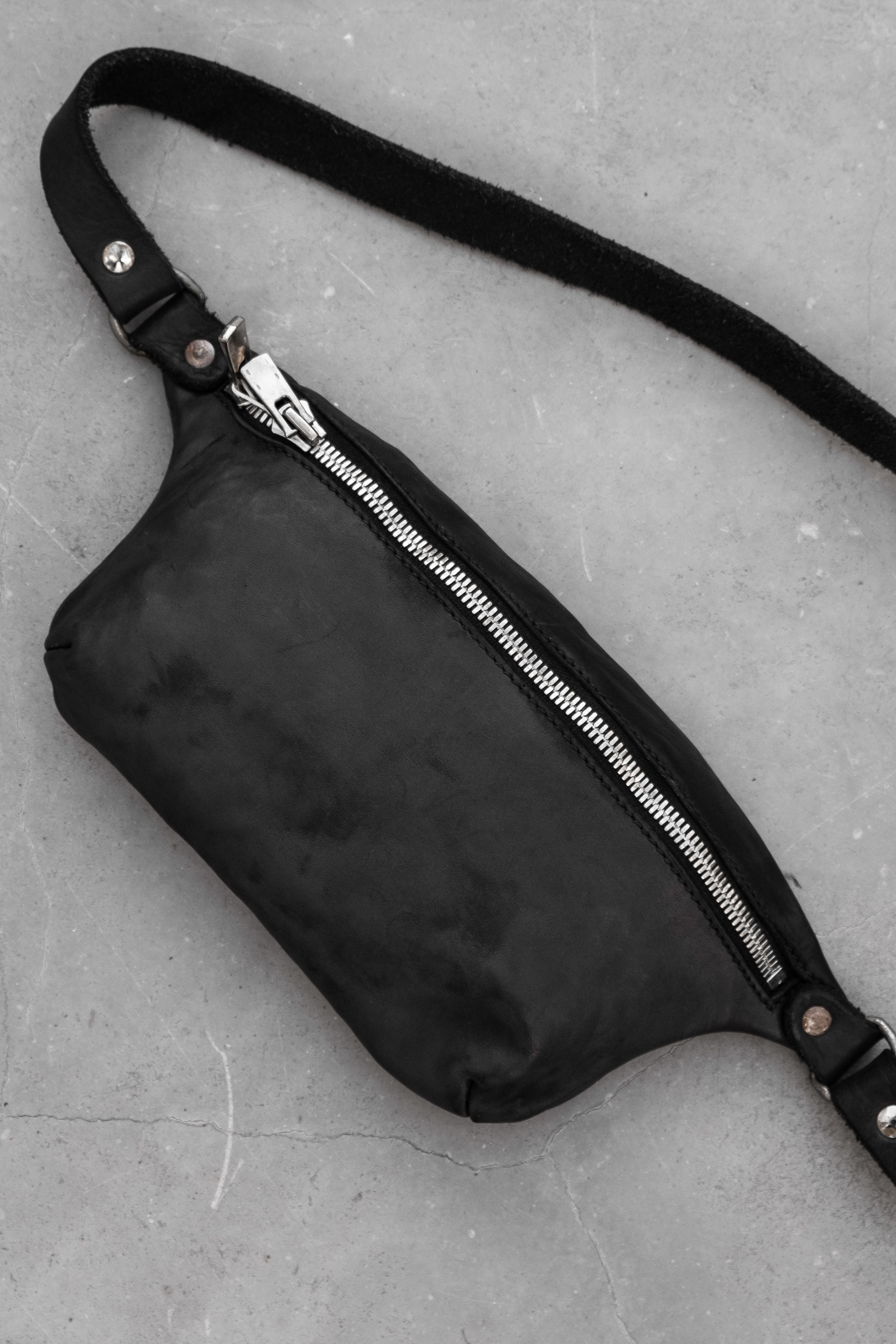 GUIDI BV06 BLKT Small Crossbody / Belt Bag | Elixirgallery