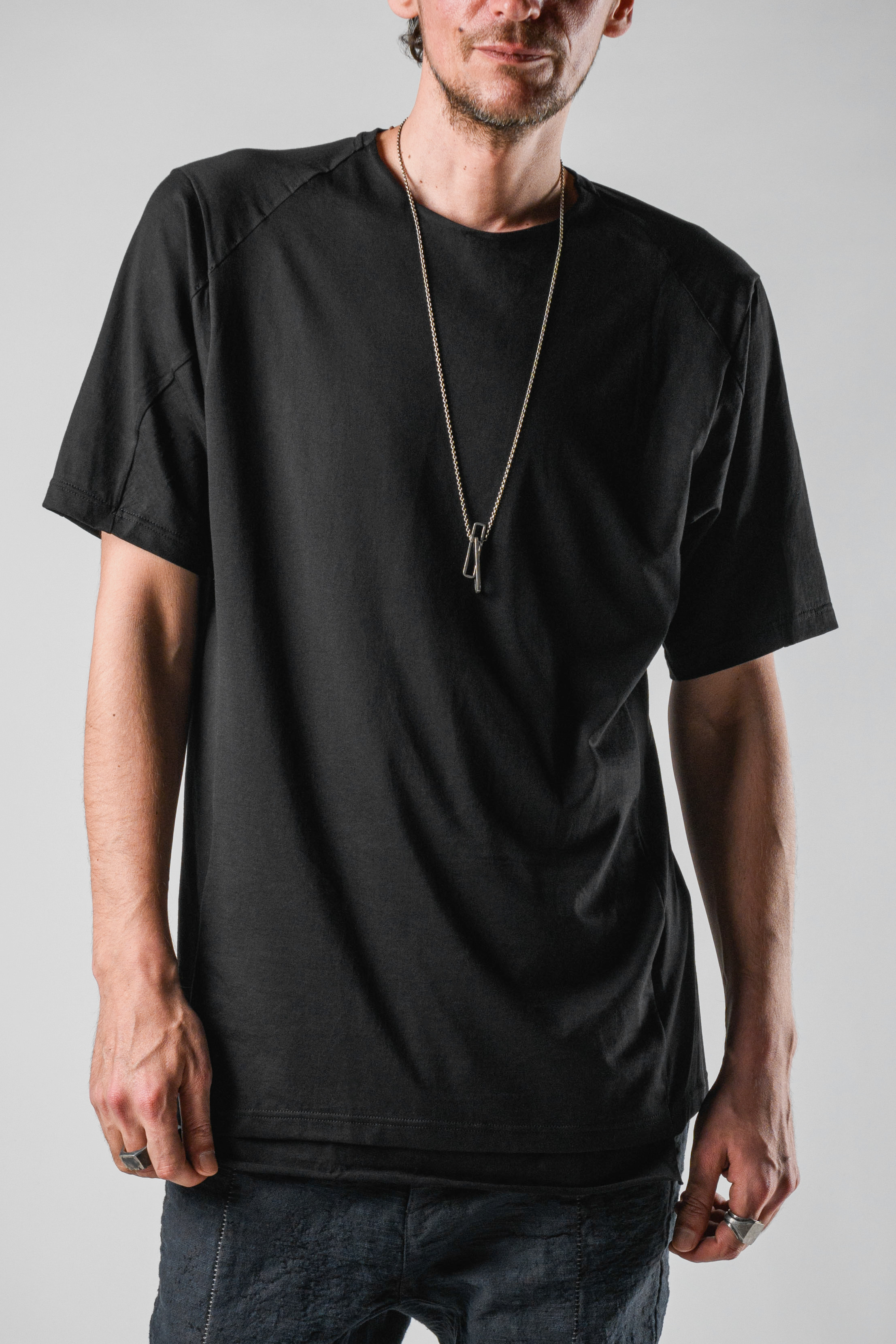 DEVOA Double Layered Front Short Sleeve Anatomical T-shirt in