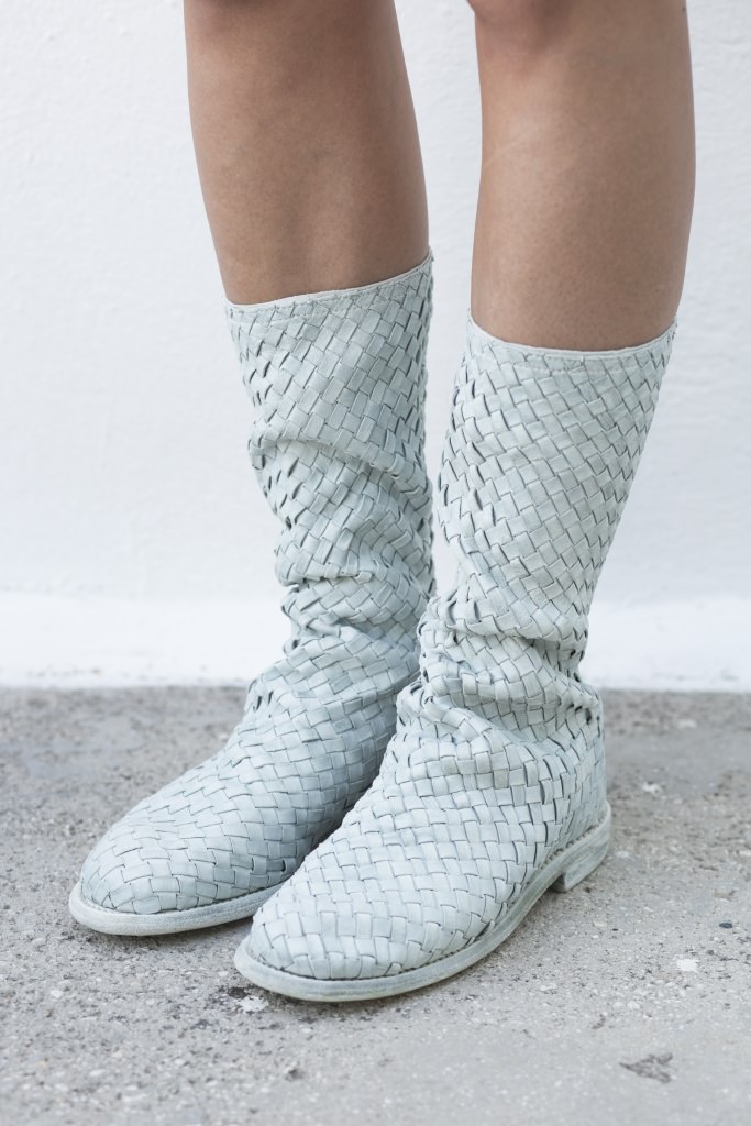 Leather Jutti グレー DSC05472.jpg?v=1755527835&