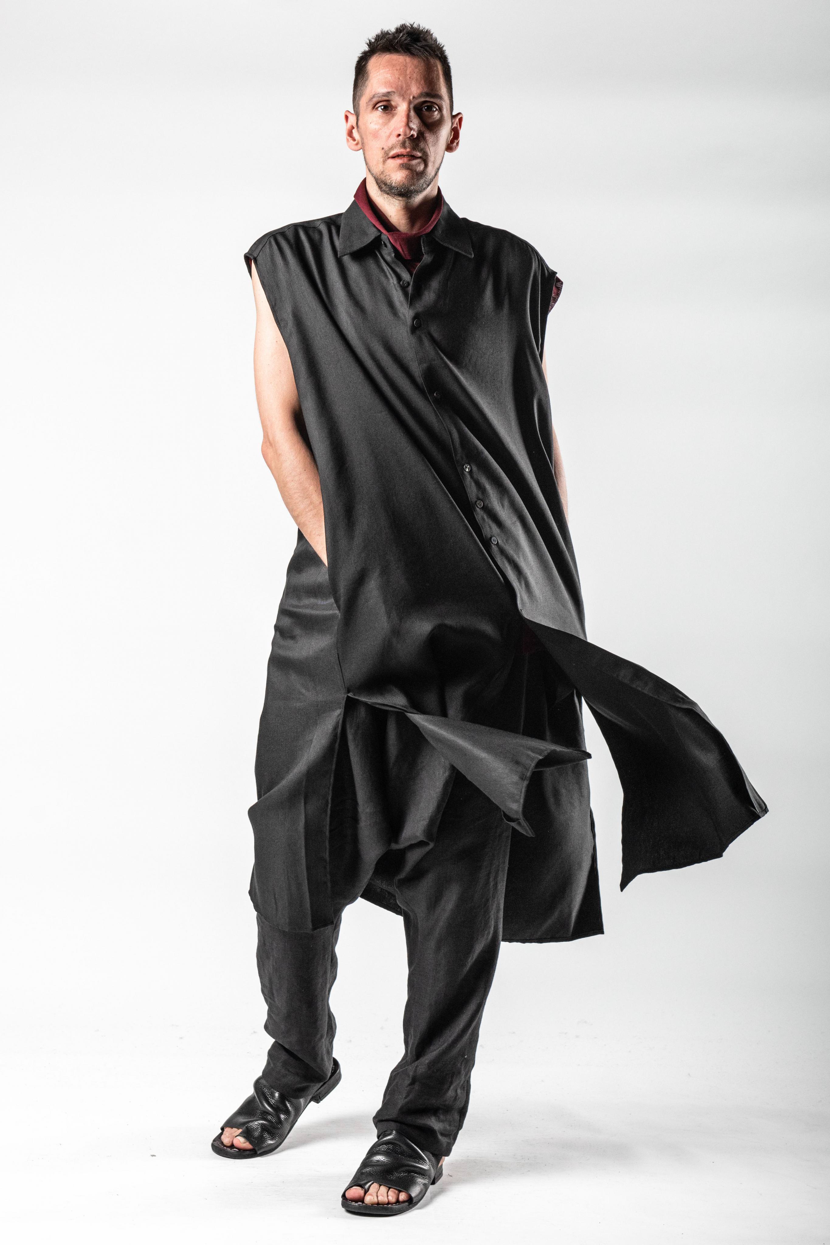 Kujaku Silk Blend Kamitsure Sleeveless Coat | Elixirgallery