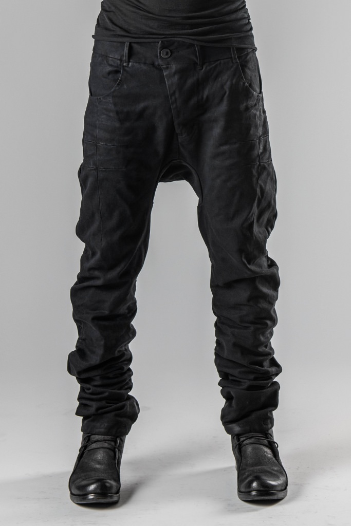 Boris Bidjan Saberi Classic P13RF Jeans in color Black | Elixirgallery