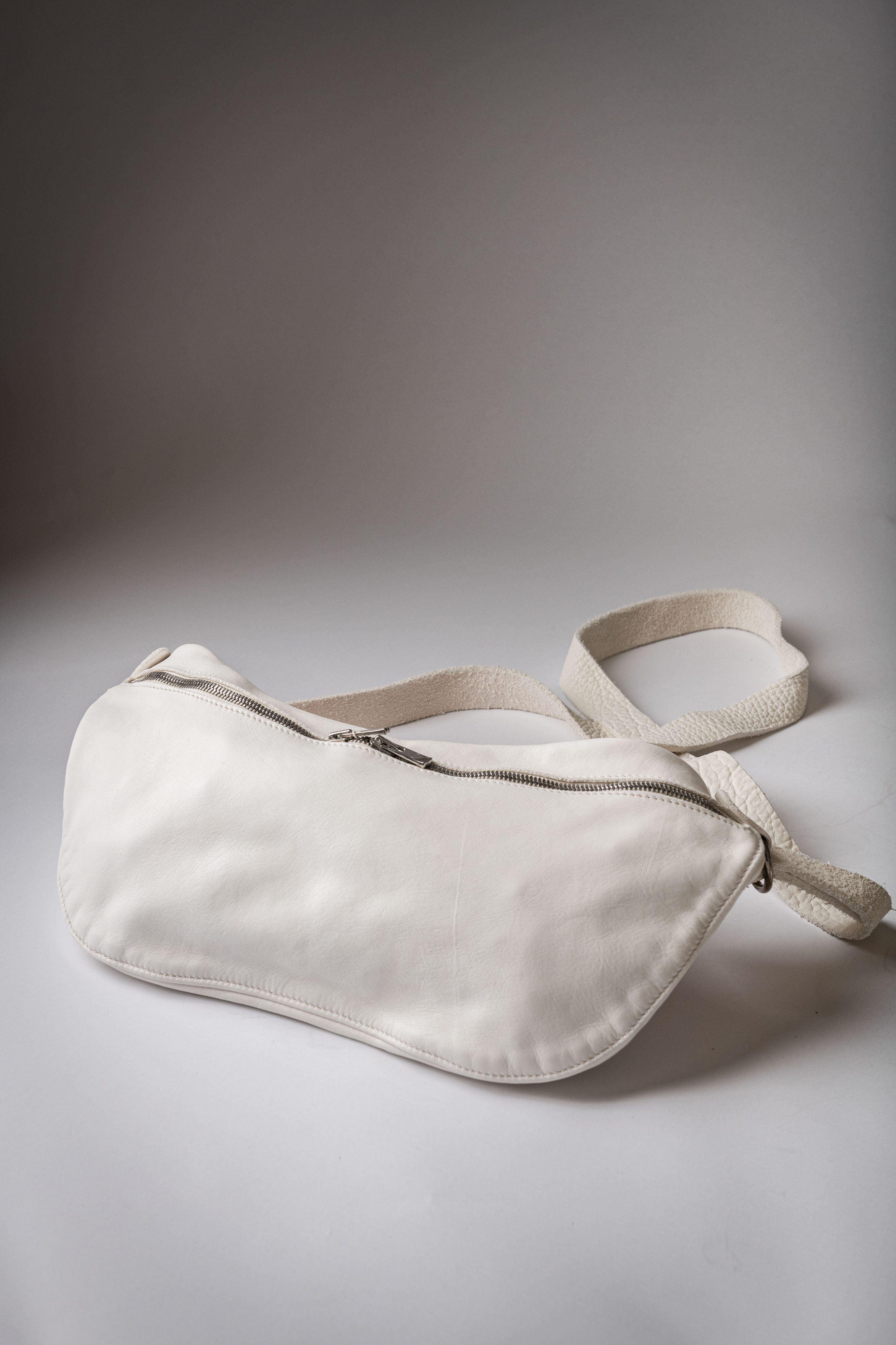 【正規店出品】GUIDI Q10M SOFT HORSE FULL GRAIN BELT-BAG GUIDI Q10M SOFT HORSE FULL GRAIN BELT-BAG CREAM | DOSHABURI
