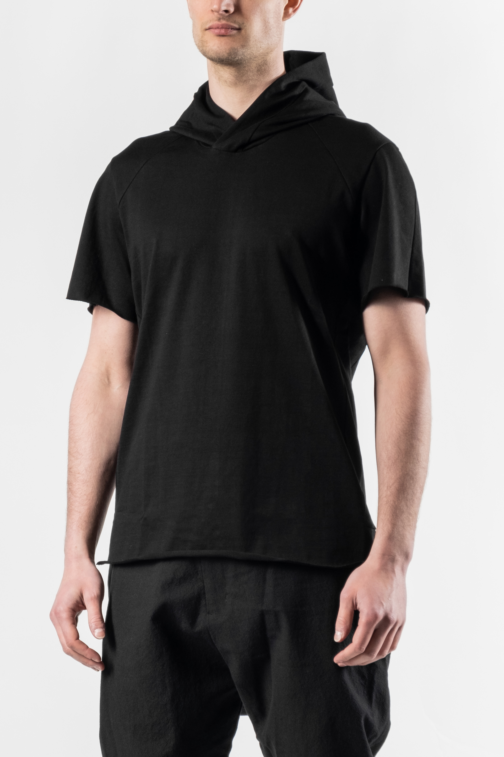 DEVOA Short Sleeve Pigment Dye Jersey黒2 DEVOA Hooded Short Sleeve T-shirt in color Black | Elixirgallery
