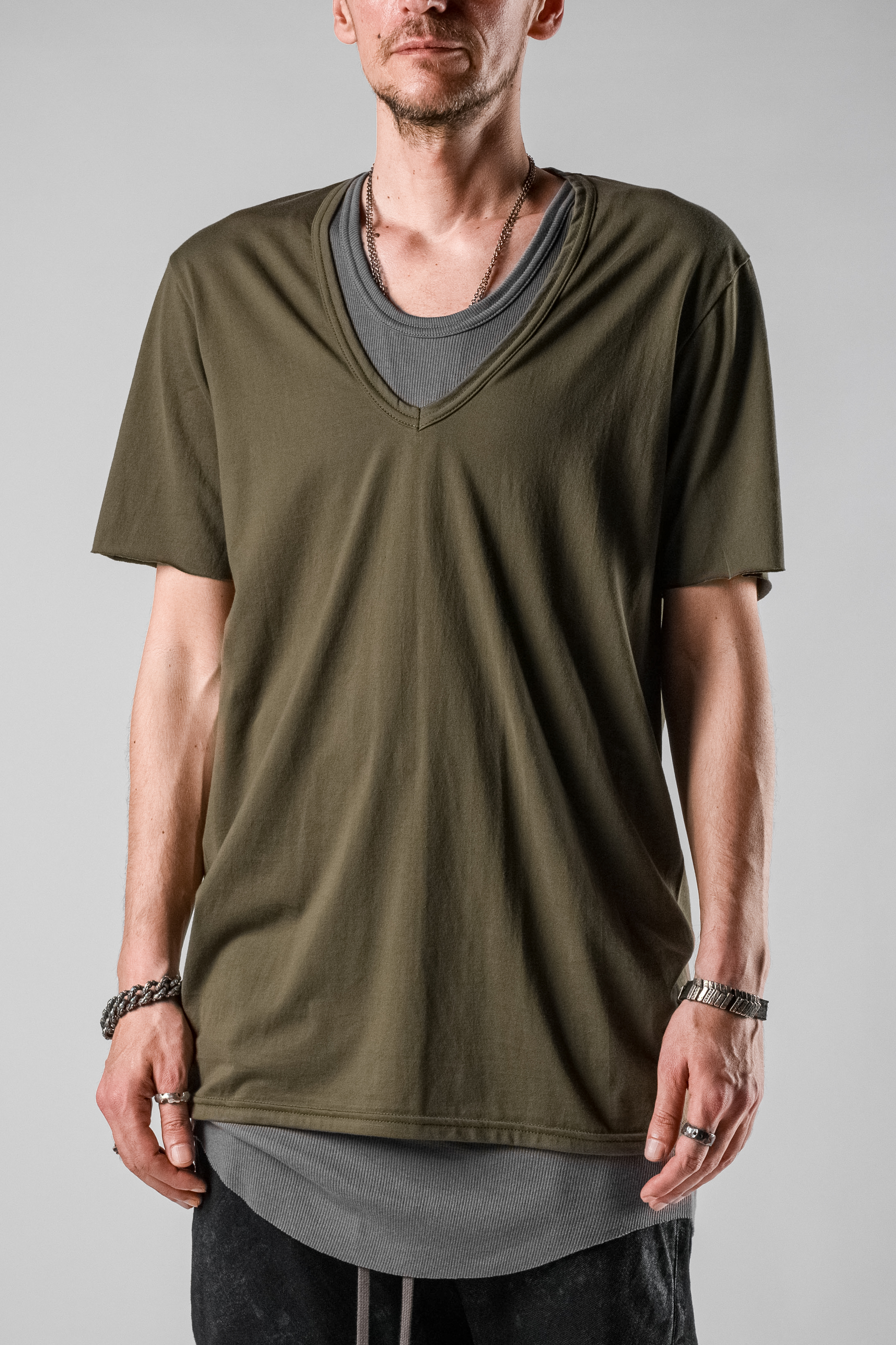 A.F.Artefact V- Neck Short Sleeve T-shirt | Elixirgallery