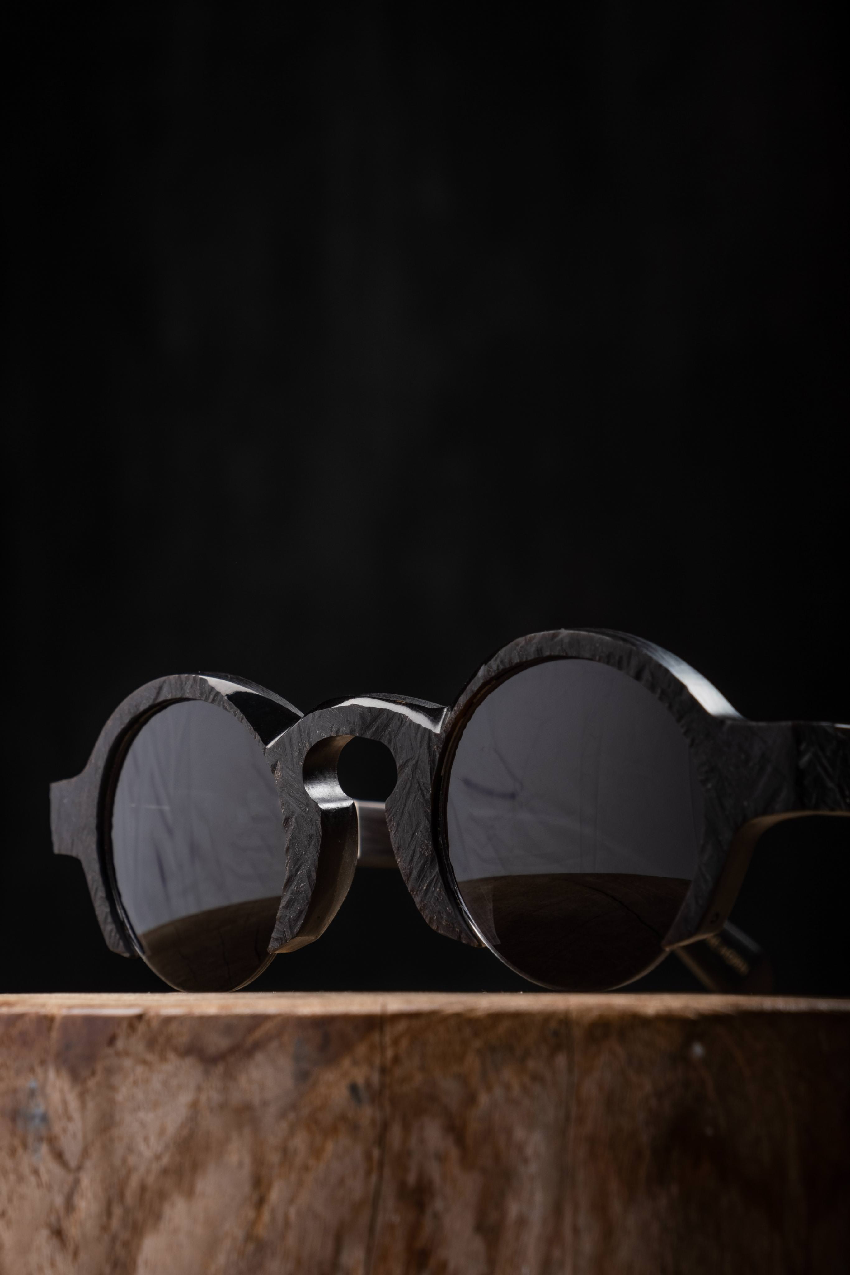 Rigards BLACK PLASTRON BLACK SUNGLASSES | Elixirgallery